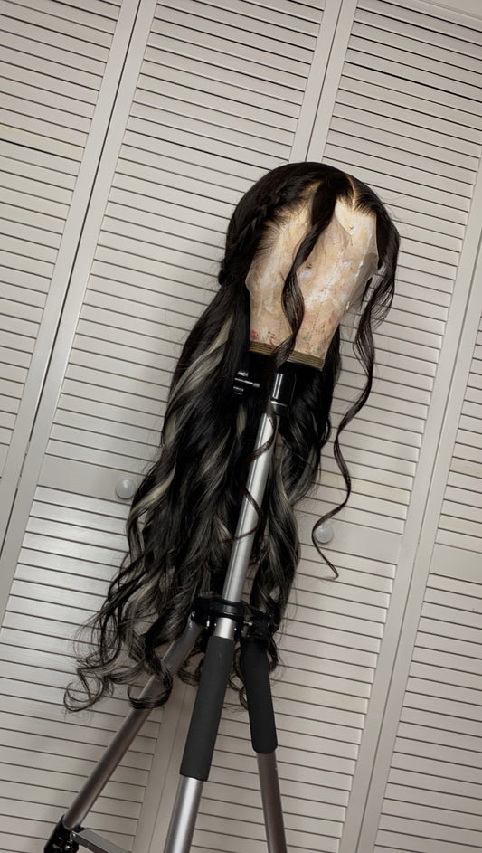 28” Frontal Wig with Peekaboo Highlights